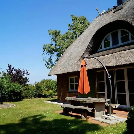 Holiday home Reethaus Mertinat For Six Mit Meerblick *